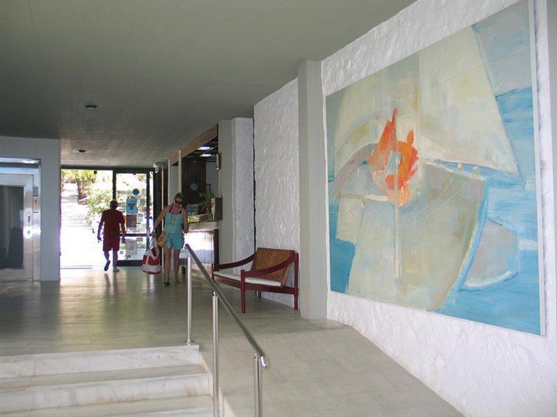 Apollo Resort Agia Marina  Eksteriør bilde